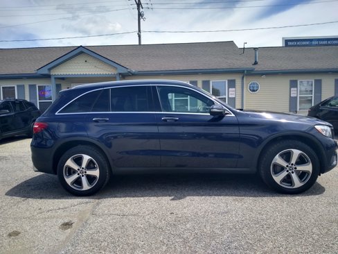 Used 2017 Mercedes-Benz GLC 300 4MATIC image 5