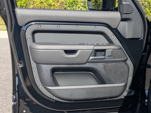 New 2026 Land Rover Defender 110 S image 19