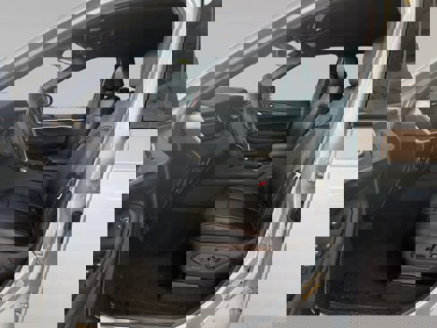 New 2025 Jeep Grand Cherokee L Limited w/ Black Appearance Package image 9