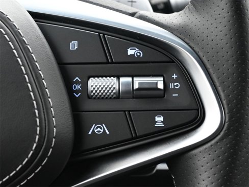 Used 2024 Genesis GV70 3.5T Sport image 5