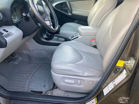 Used 2012 Toyota RAV4 Limited image 5
