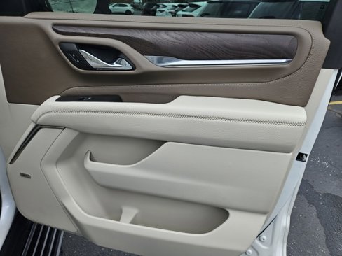 Certified 2023 GMC Yukon XL Denali w/ LPO, Floor Liner Package image 12
