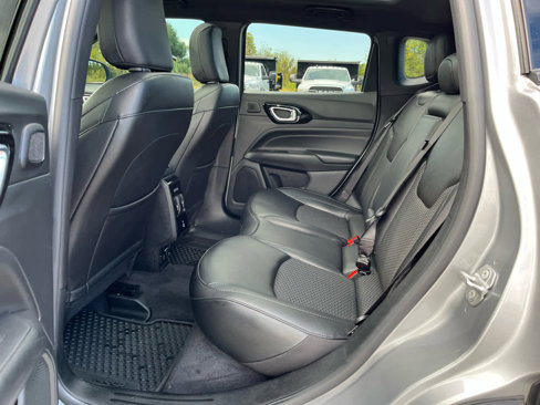 Used 2022 Jeep Compass Altitude w/ Sun and Sound Group image 23