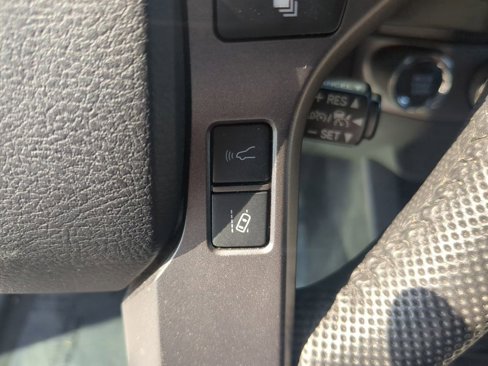 Used 2023 Toyota Tacoma TRD Off-Road image 30