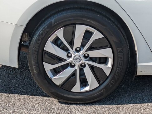 Used 2024 Nissan Altima 2.5 S image 10