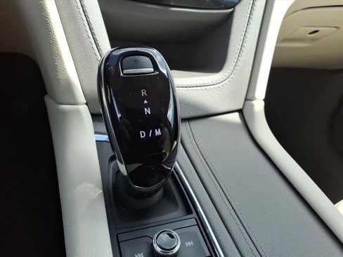 Used 2023 Cadillac XT6 Premium Luxury w/ Technology Package image 24