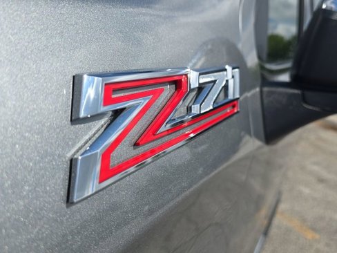 Used 2025 Chevrolet Silverado 1500 LTZ w/ Z71 Off-Road Package image 10