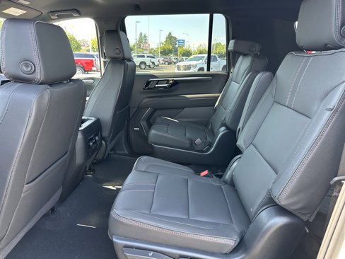 New 2025 Chevrolet Suburban RST w/ Comfort Package image 12