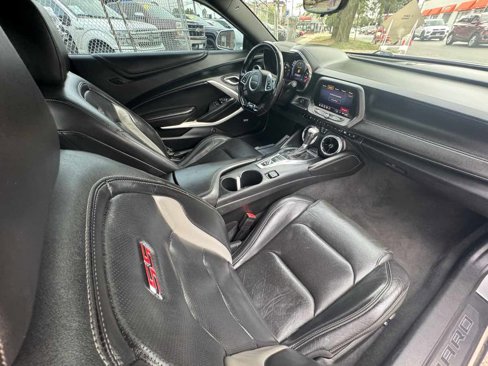 Used 2019 Chevrolet Camaro SS image 15