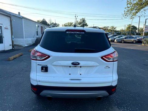 Used 2016 Ford Escape SE w/ Equipment Group 201A image 6