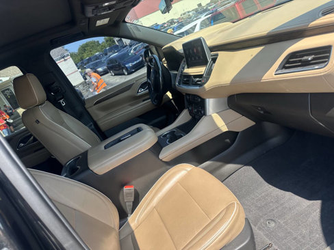 Used 2021 Chevrolet Tahoe Premier w/ Premium Package image 22