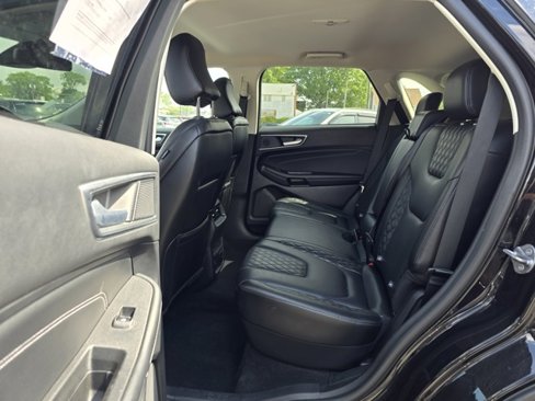Used 2024 Ford Edge Titanium image 18