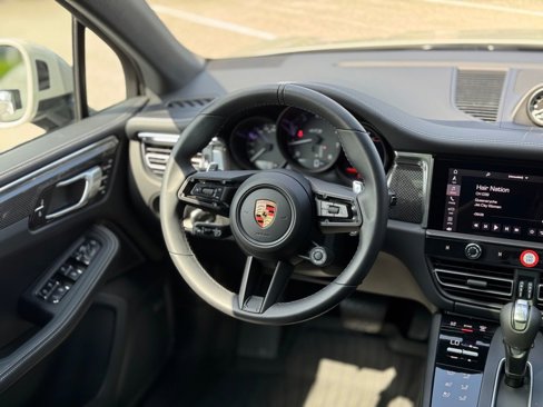 Used 2025 Porsche Macan GTS image 43