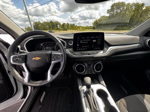 Used 2023 Chevrolet Blazer LT w/ Convenience Package image 14
