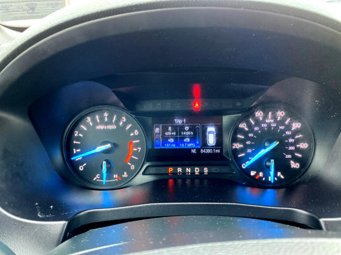 Used 2019 Ford Explorer XLT image 27