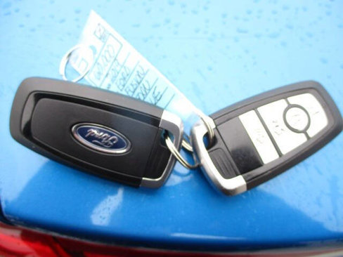 Used 2019 Ford Fusion SE image 24