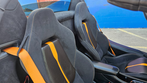 Used 2019 McLaren 570S Spider image 38