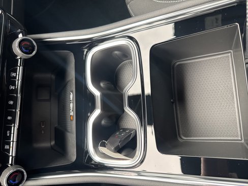 New 2025 Chevrolet Traverse LT image 38