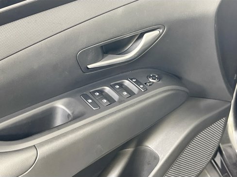 Used 2023 Hyundai Tucson SEL w/ Winter Package image 17