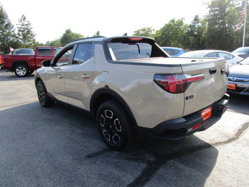 Used 2023 Hyundai Santa Cruz SEL Premium w/ Cargo Package image 4