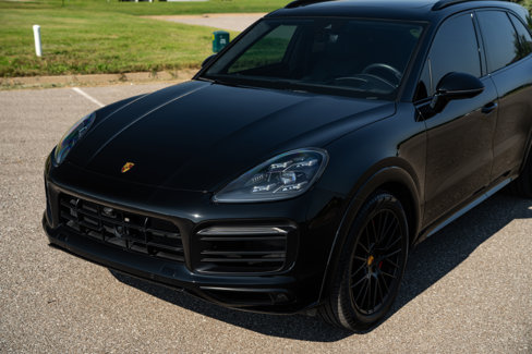 Used 2021 Porsche Cayenne GTS image 10