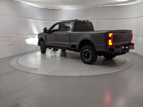 New 2026 Ford F250 Platinum w/ Tremor Off-Road Package image 4