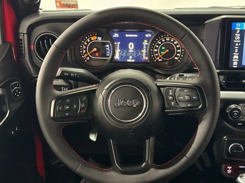 Used 2024 Jeep Wrangler Unlimited Rubicon w/ Technology Group image 4