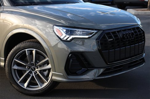 Used 2025 Audi Q3 2.0T Premium image 2