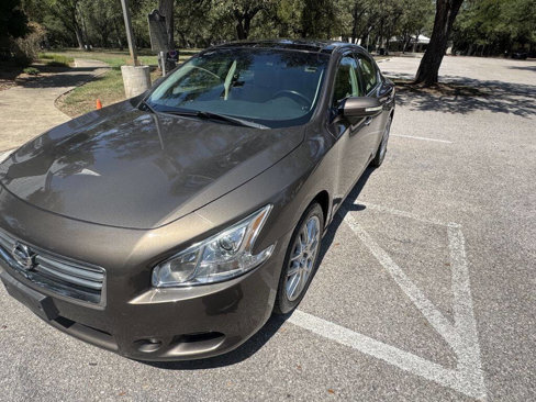 Used 2013 Nissan Maxima 3.5 SV w/ Premium Pkg image 2