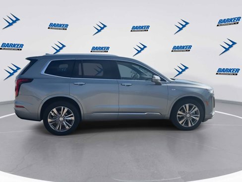 Certified 2025 Cadillac XT6 Premium Luxury image 9