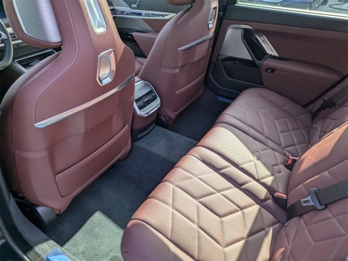New 2025 BMW i7 eDrive50 w/ Premium Package image 8