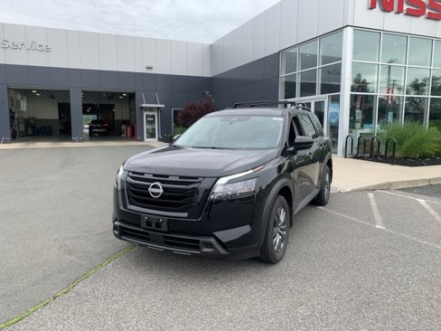 New 2025 Nissan Pathfinder SV w/ SV Premium Package image 3