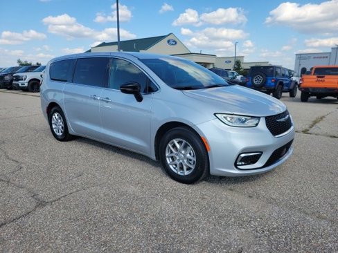 New 2026 Chrysler Pacifica Select image 19