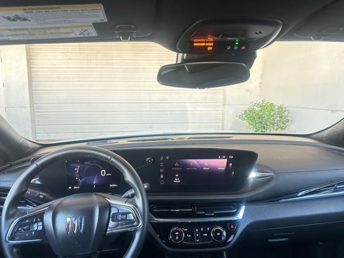 Used 2025 Buick Envista Sport Touring image 33
