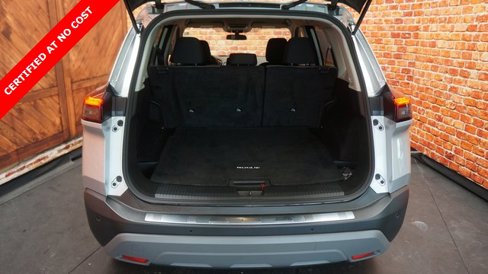 Used 2023 Nissan Rogue SV image 42