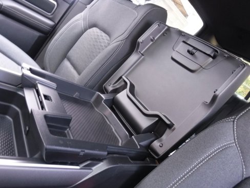 New 2026 RAM 1500 4x4 Crew Cab image 22