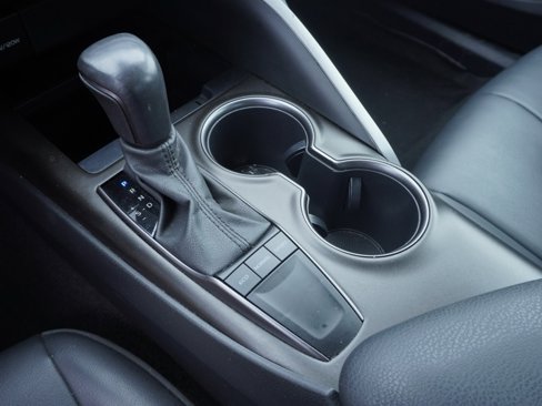 Used 2023 Toyota Camry SE image 17