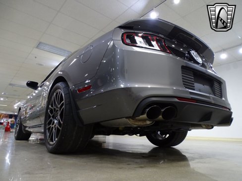 Used 2014 Ford Mustang Shelby GT500 w/ Equipment Group 821A image 4
