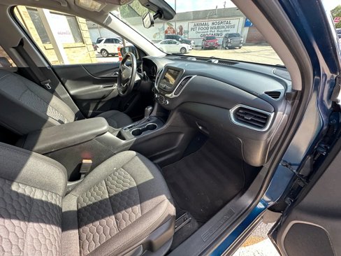 Used 2019 Chevrolet Equinox LT w/ Driver Convenience Package image 10
