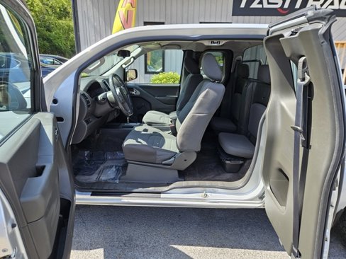 Used 2017 Nissan Frontier S image 10