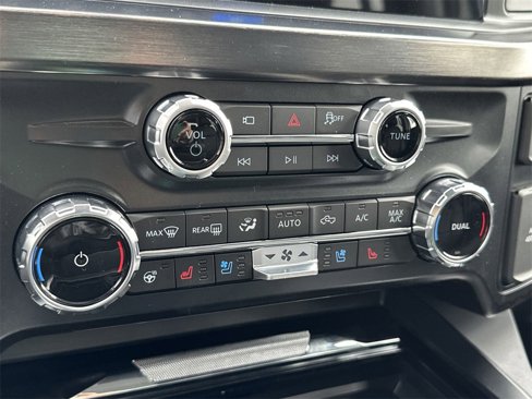 New 2025 Ford F250 Lariat image 19