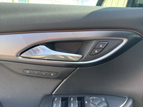 Used 2025 Buick Envision Sport Touring image 25