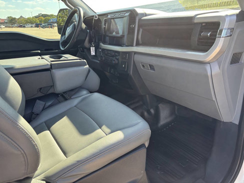 Used 2023 Ford F250 XL w/ FX4 Off-Road Package image 11