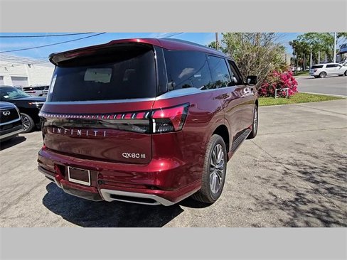 New 2025 INFINITI QX80 Sensory image 17