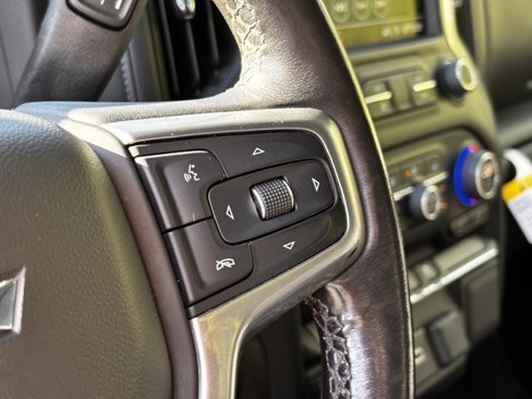 Used 2022 Chevrolet Silverado 2500 LT w/ Convenience Package image 12