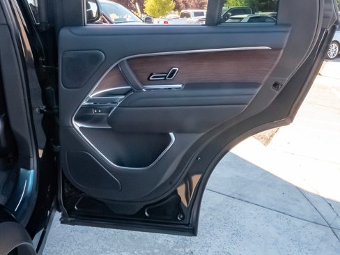 New 2025 Land Rover Range Rover SE image 48