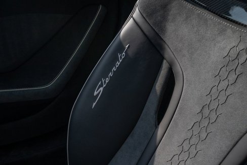 Used 2024 Lamborghini Huracan Sterrato image 36