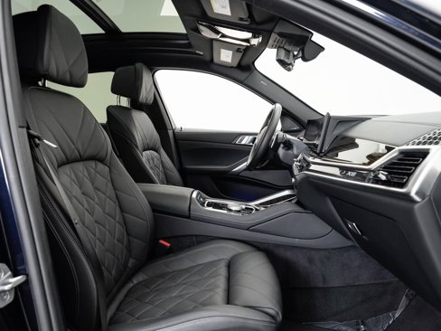 Used 2025 BMW X6 xDrive40i w/ Climate Comfort Package image 22