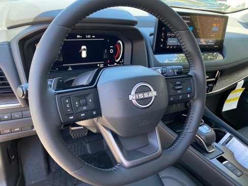 New 2026 Nissan Rogue Platinum image 12