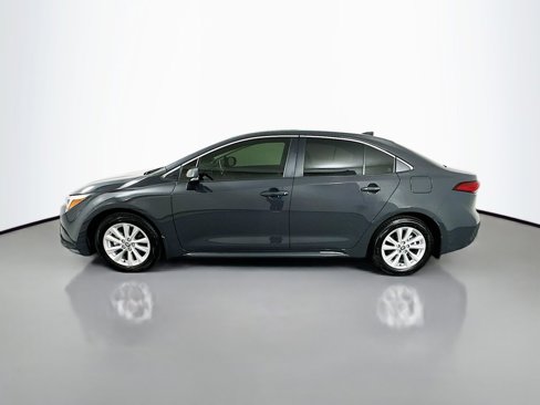 Certified 2025 Toyota Corolla XLE image 8